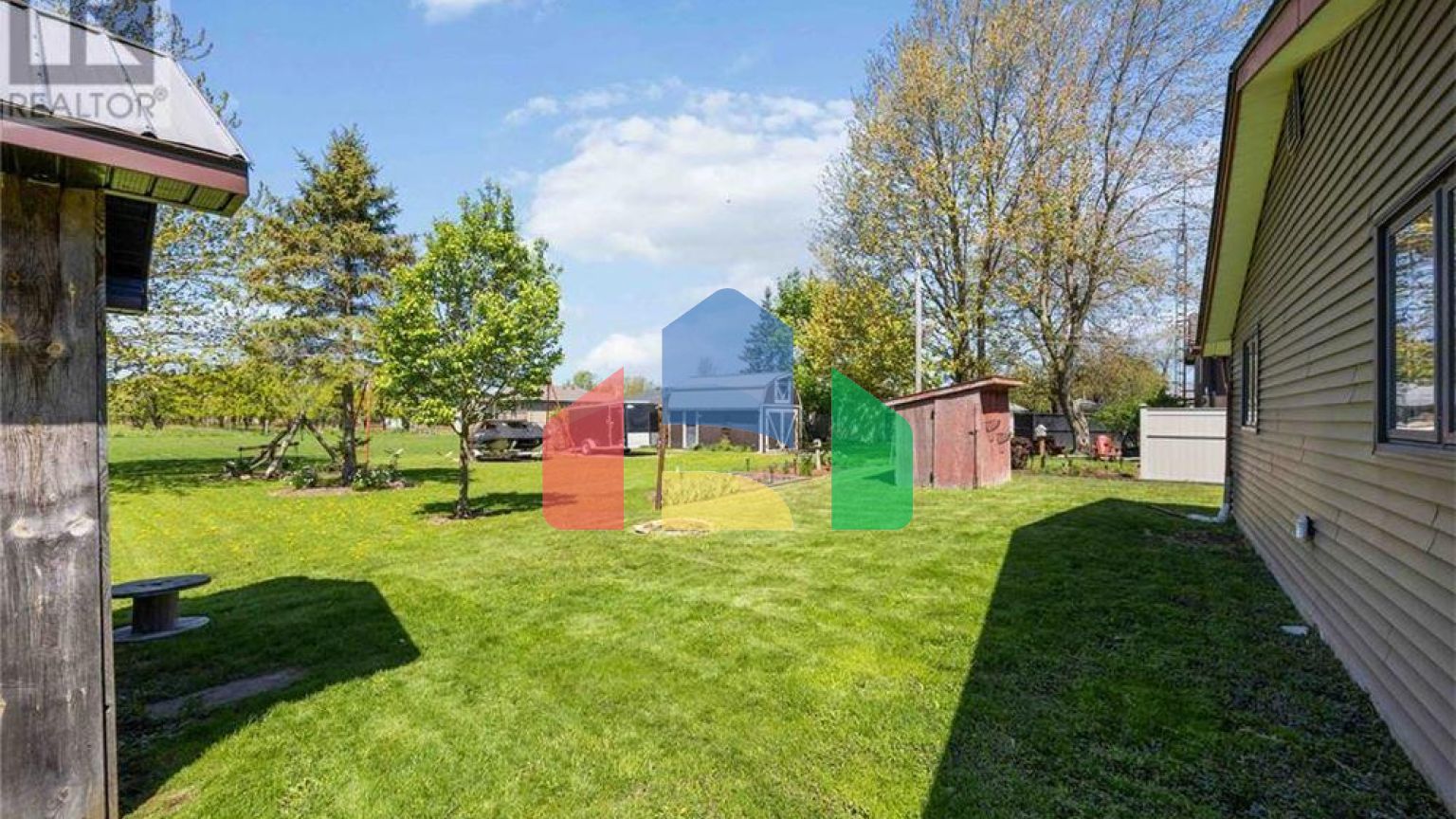 Residential - Single Family Home - Oil Springs, Canada - Canada