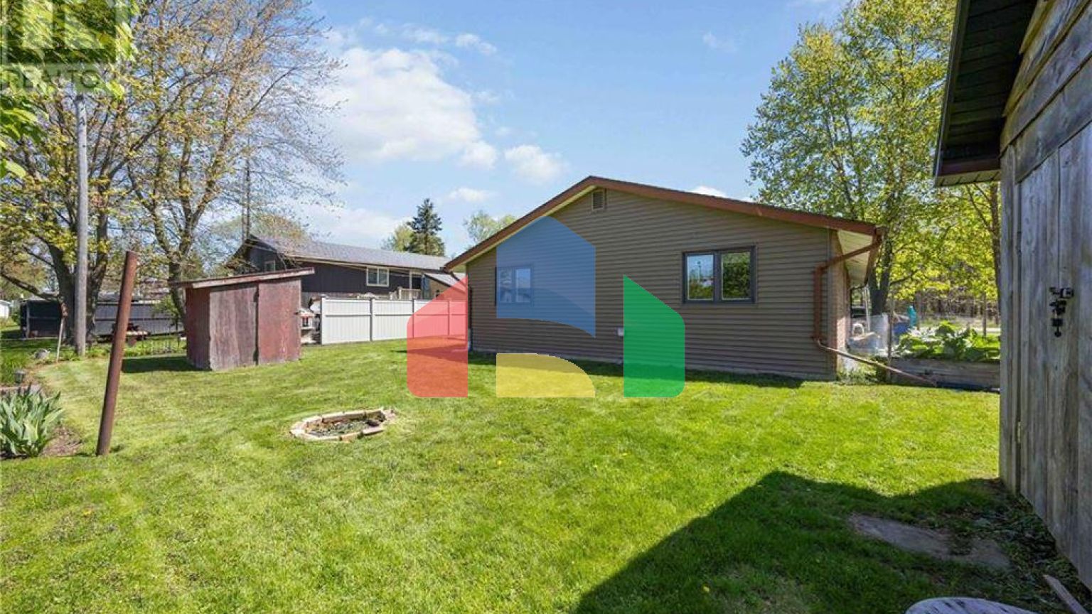 Residential - Single Family Home - Oil Springs, Canada - Canada