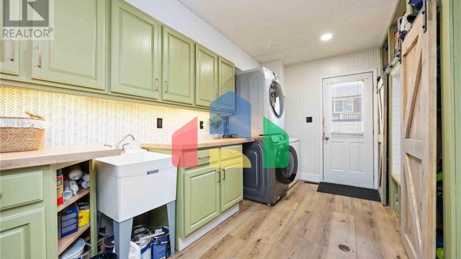 Residential - Single Family Home - Oil Springs, Canada - Canada