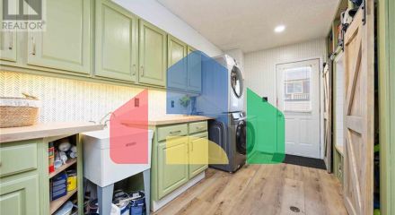 Residential - Single Family Home - Oil Springs, Canada - Canada