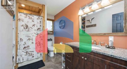 Residential - Single Family Home - Oil Springs, Canada - Canada