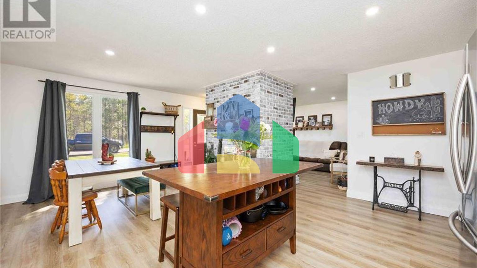 Residential - Single Family Home - Oil Springs, Canada - Canada