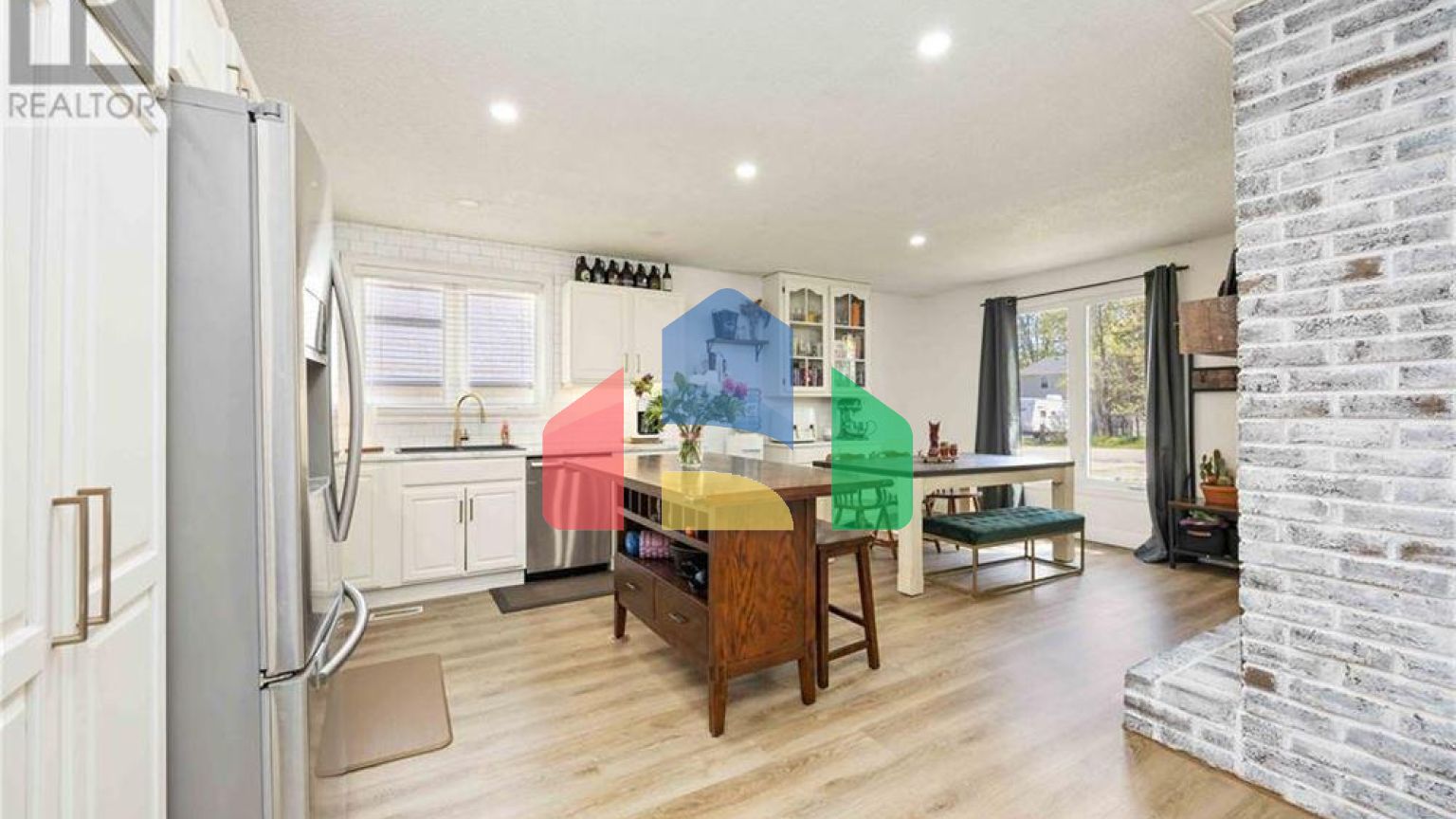 Residential - Single Family Home - Oil Springs, Canada - Canada