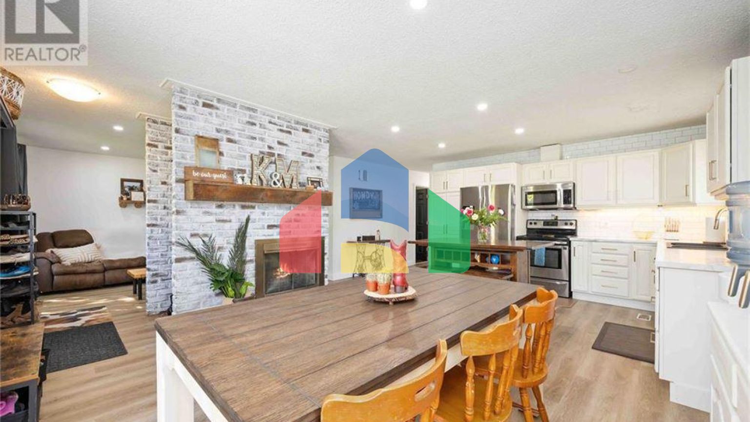 Residential - Single Family Home - Oil Springs, Canada - Canada