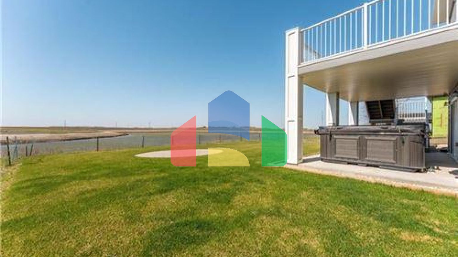 Residential - Single Family Home - Niverville, Canada - Canada