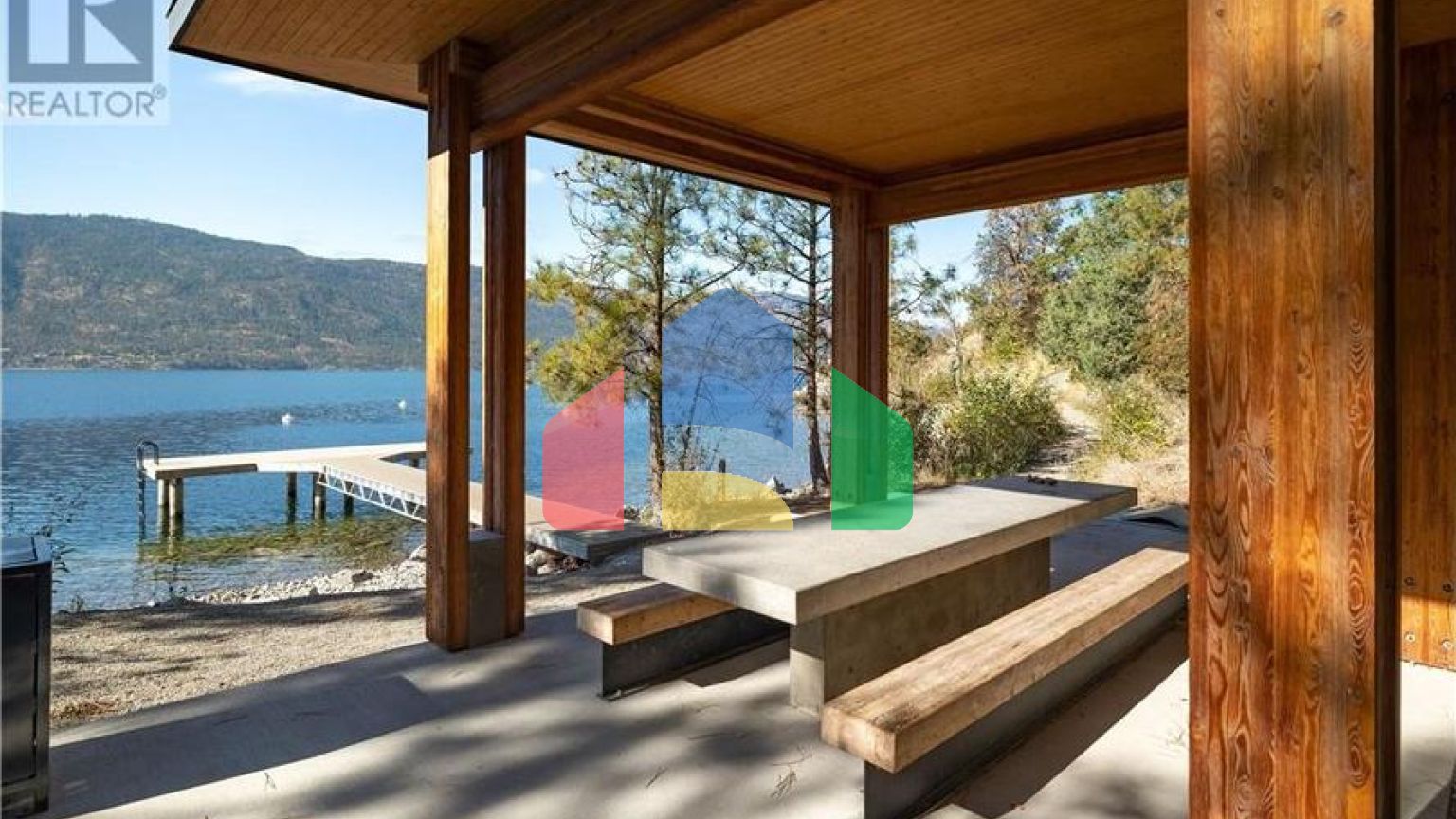 Residential - Condo/Apartment - Lake Country, Canada - Canada