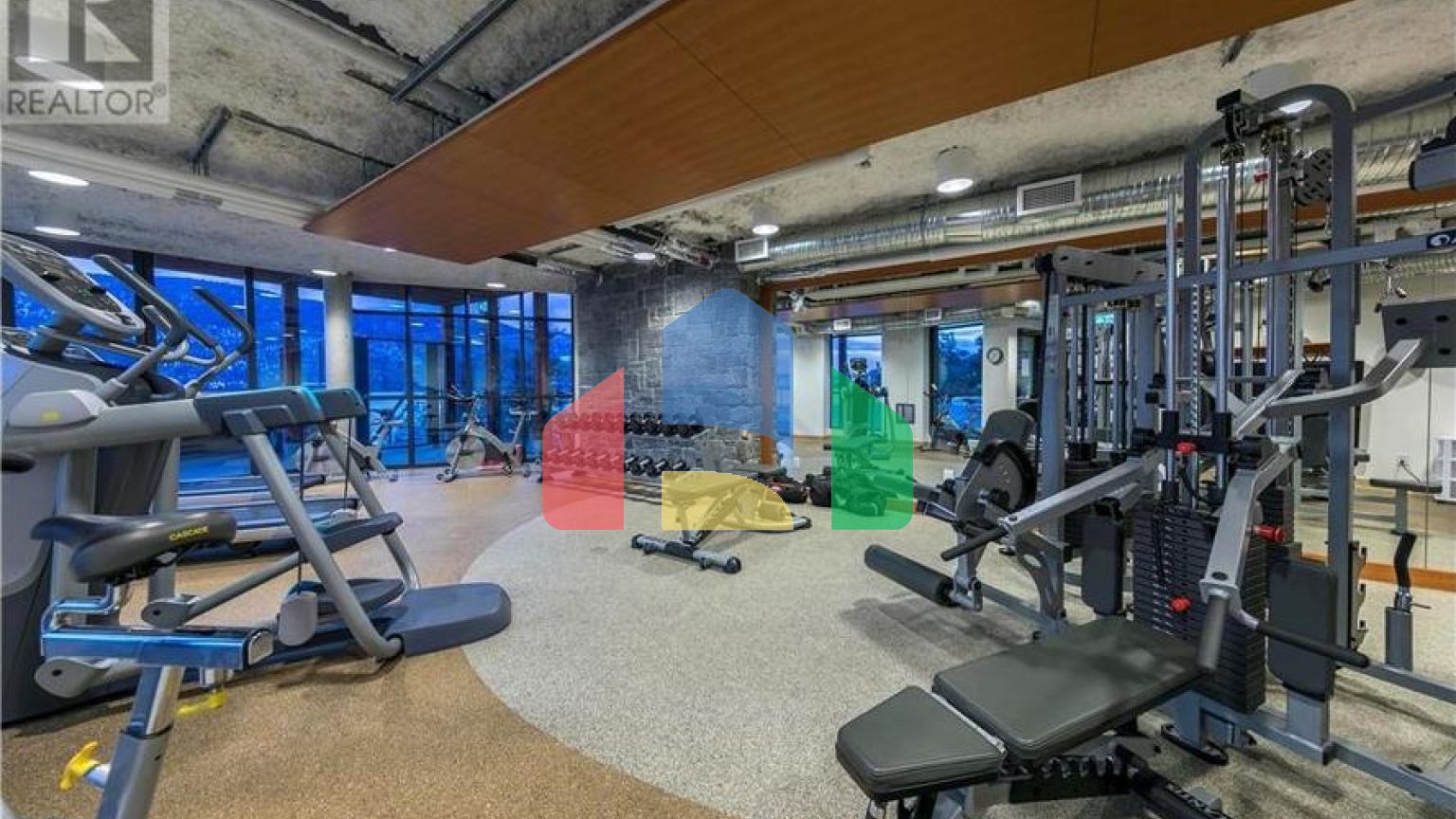 Residential - Condo/Apartment - Lake Country, Canada - Canada