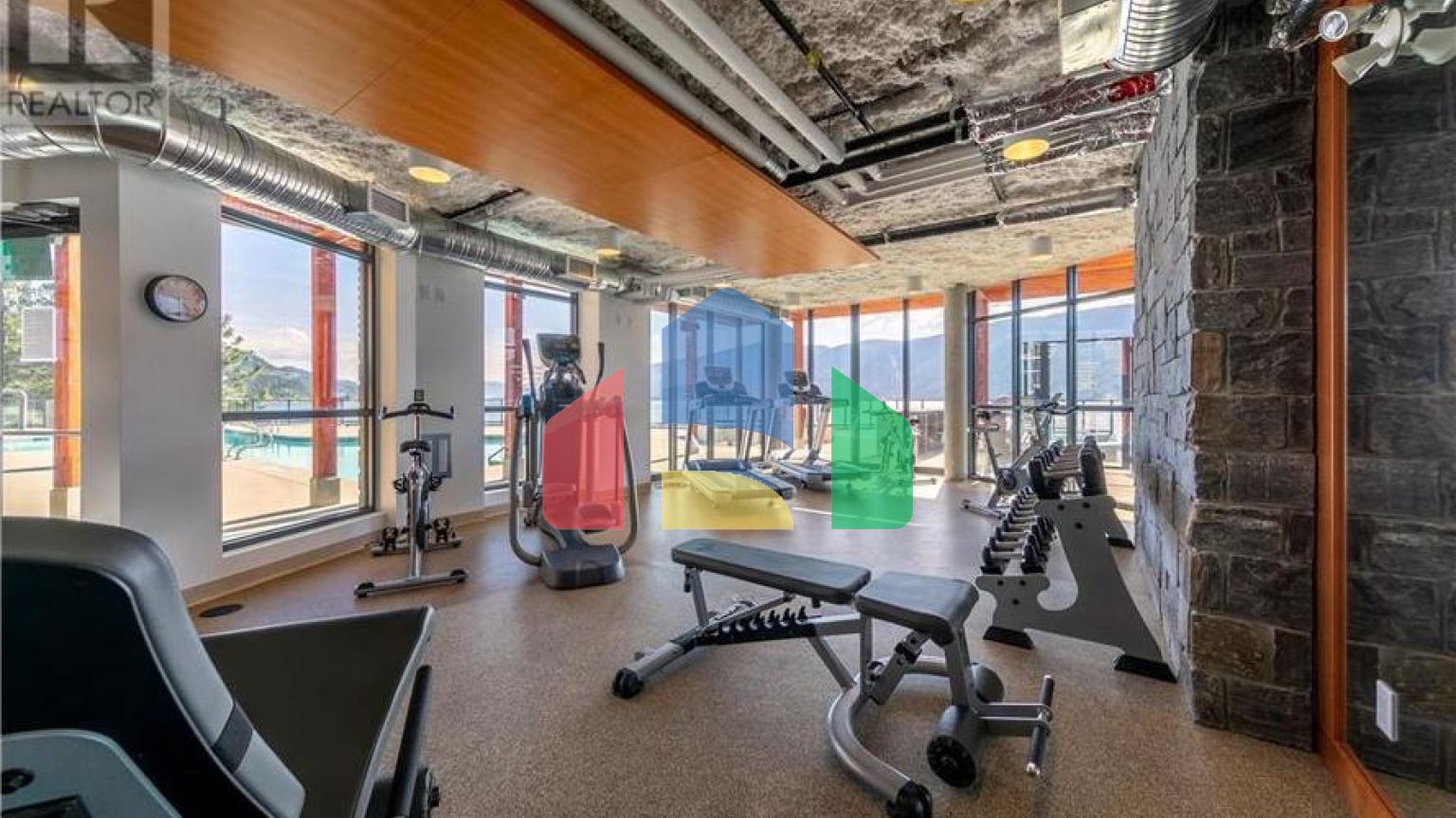 Residential - Condo/Apartment - Lake Country, Canada - Canada