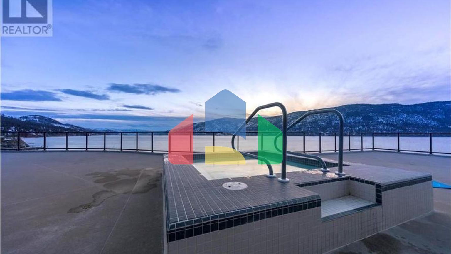 Residential - Condo/Apartment - Lake Country, Canada - Canada