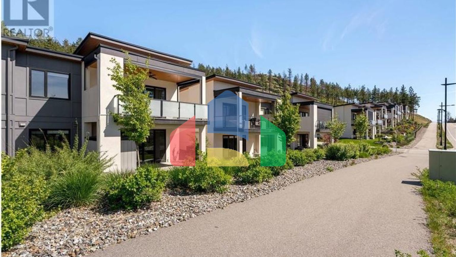 Residential - Condo/Apartment - Lake Country, Canada - Canada