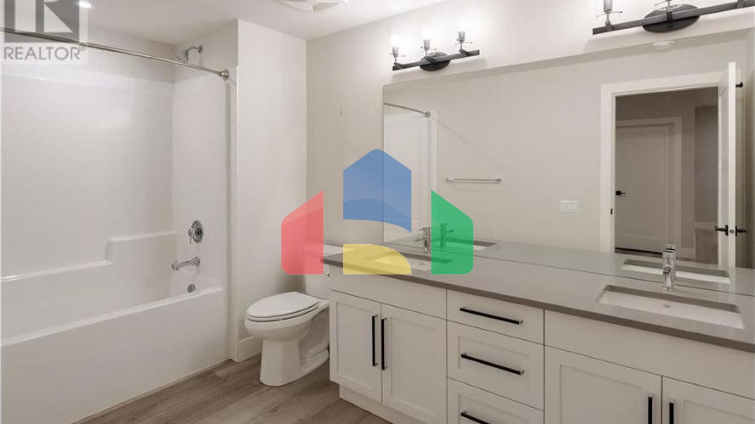 Residential - Condo/Apartment - Lake Country, Canada - Canada