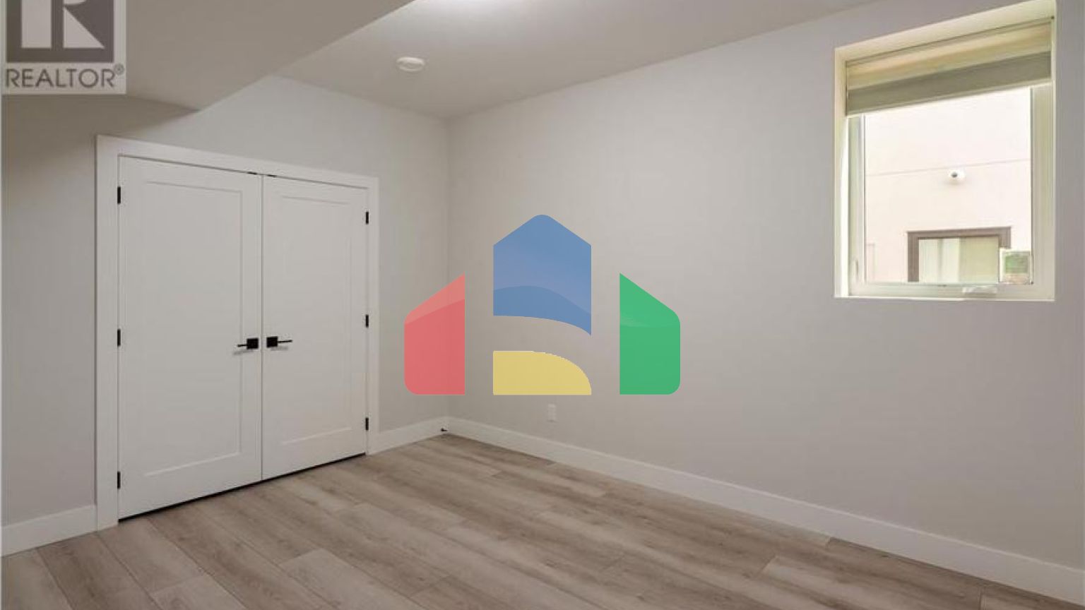 Residential - Condo/Apartment - Lake Country, Canada - Canada