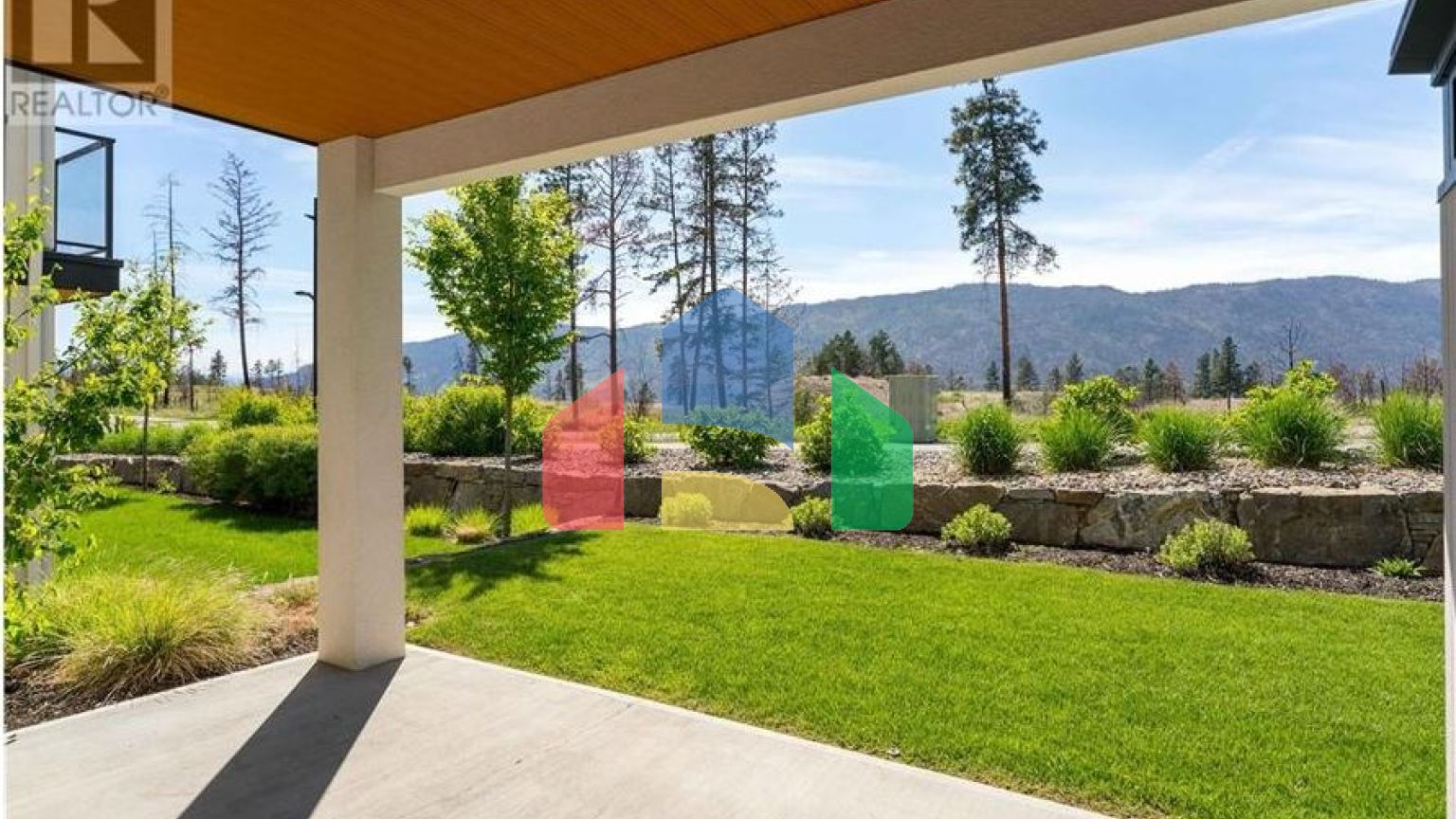 Residential - Condo/Apartment - Lake Country, Canada - Canada