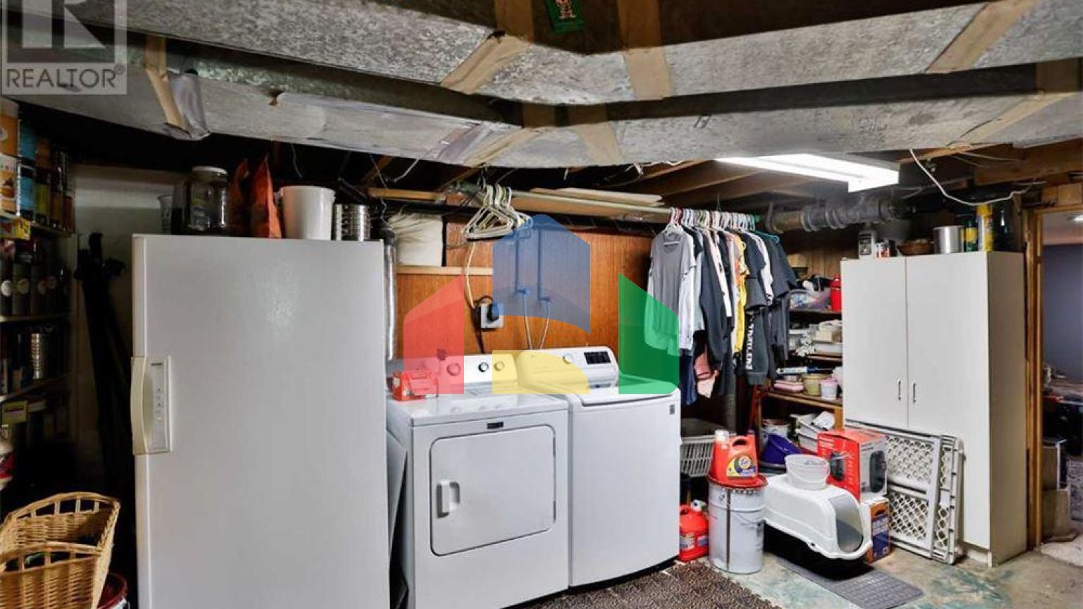 Residential - Single Family Home - Raymond, Canada - Canada