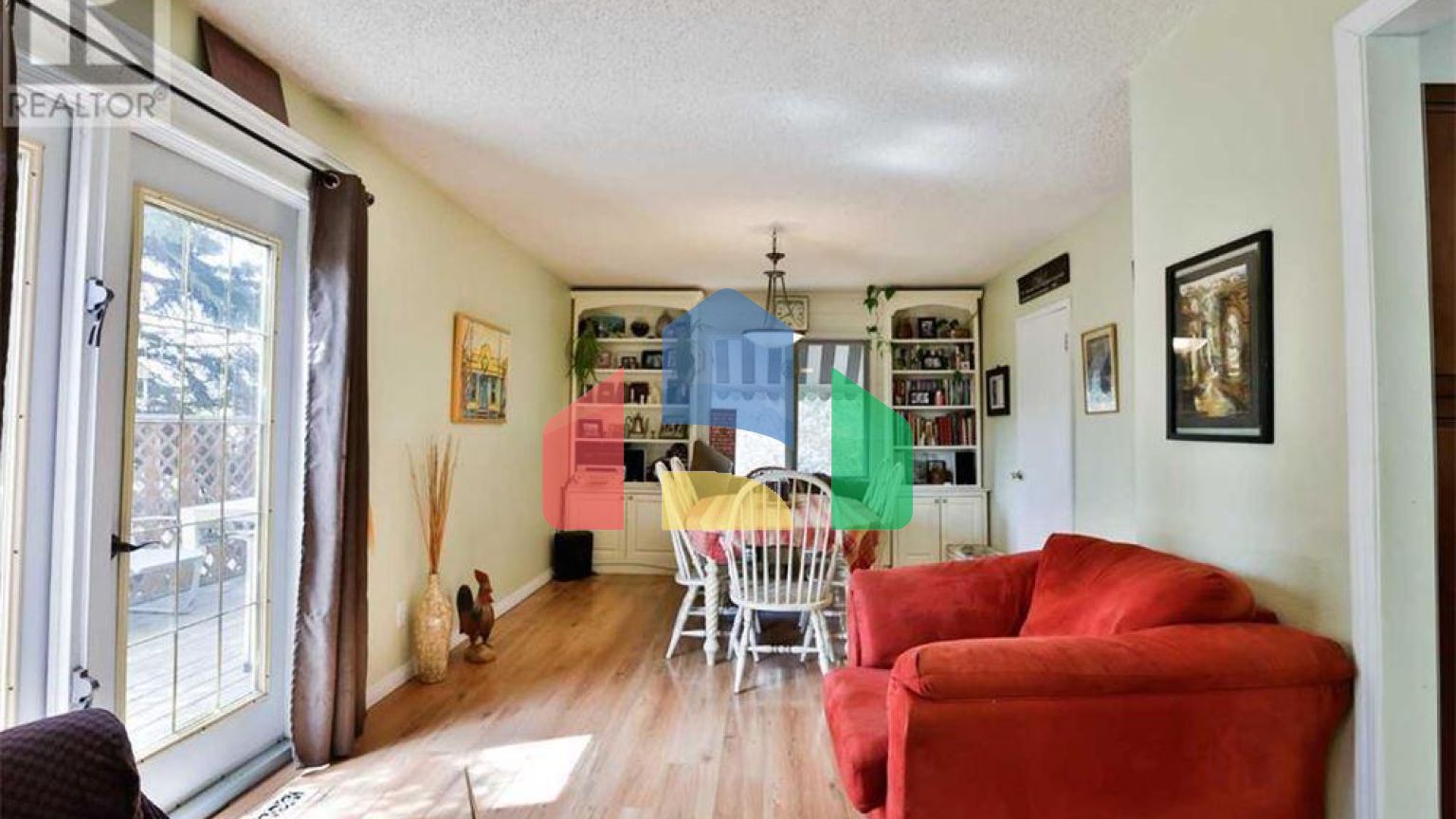 Residential - Single Family Home - Raymond, Canada - Canada