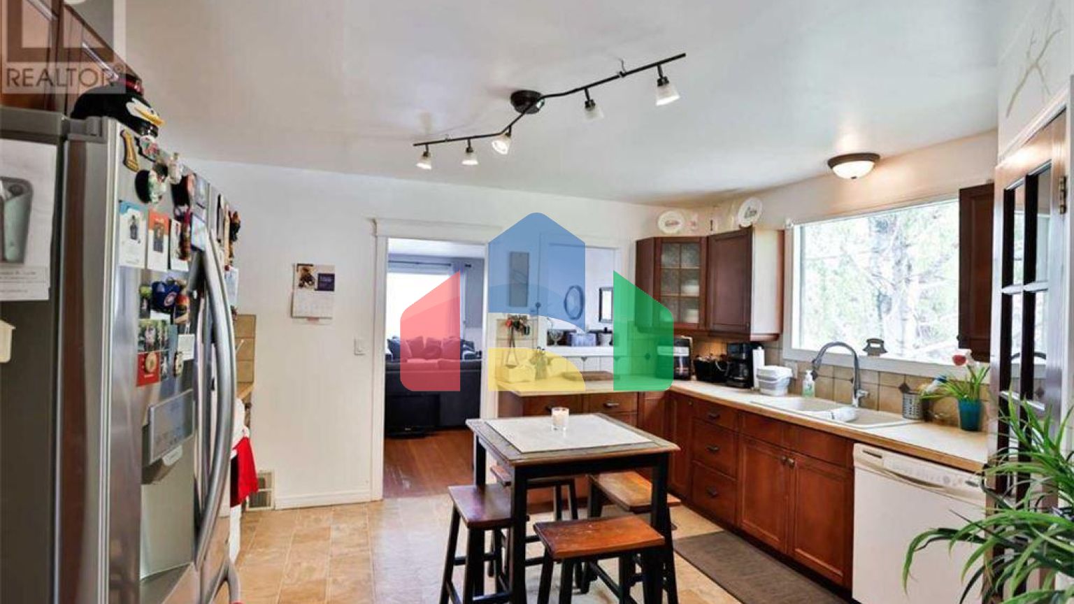 Residential - Single Family Home - Raymond, Canada - Canada