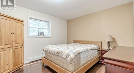 Residential - Single Family Home - Kawartha Lakes, Canada - Canada