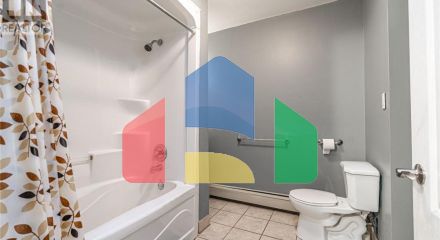 Residential - Single Family Home - Kawartha Lakes, Canada - Canada