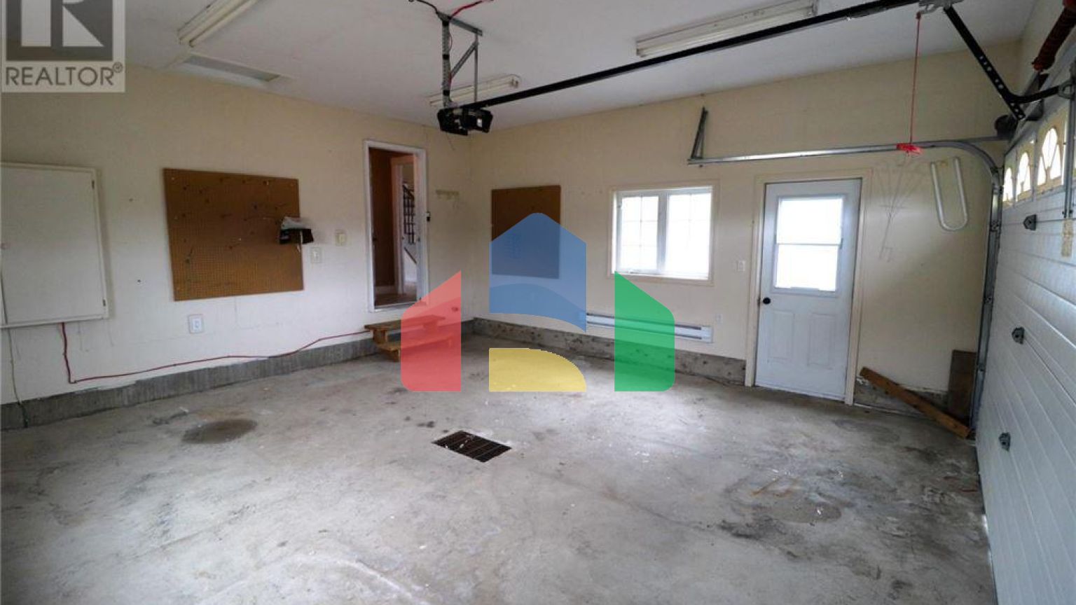 Residential - Single Family Home - Springdale, Canada - Canada