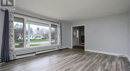 Residential - Single Family Home - Sydney River, Canada - Canada