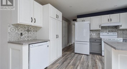 Residential - Single Family Home - Sydney River, Canada - Canada