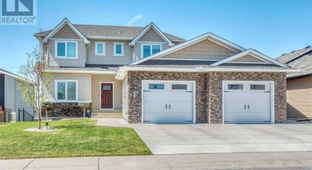 Residential - Single Family Home - Strathmore, Canada - Canada