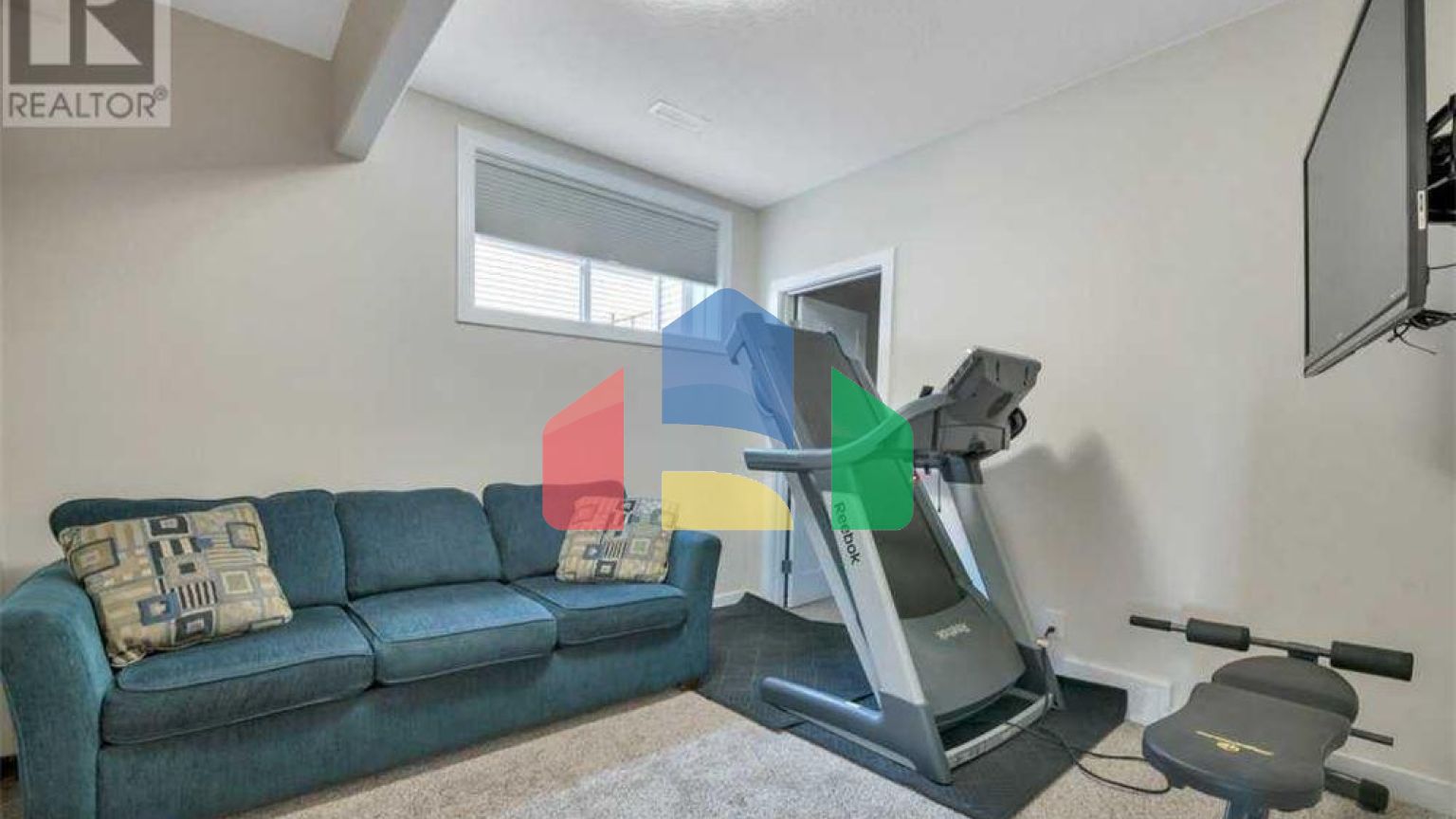 Residential - Single Family Home - Strathmore, Canada - Canada