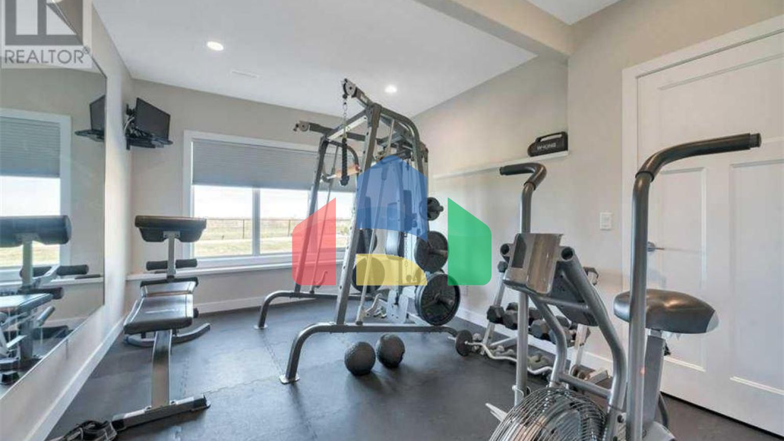 Residential - Single Family Home - Strathmore, Canada - Canada