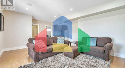 Residential - Single Family Home - Strathmore, Canada - Canada