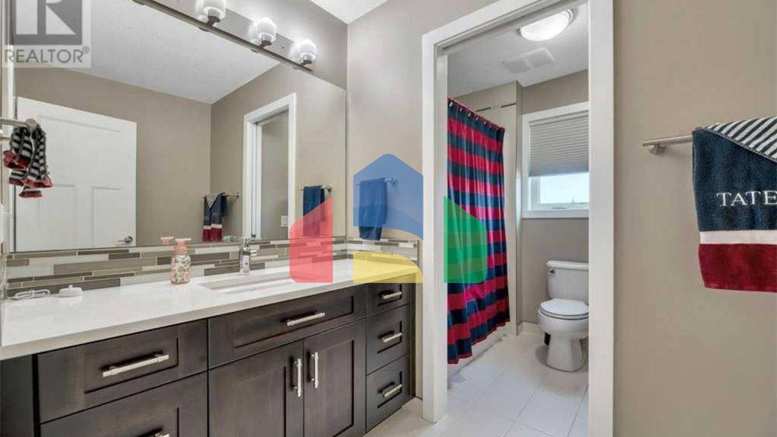 Residential - Single Family Home - Strathmore, Canada - Canada