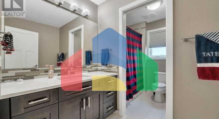 Residential - Single Family Home - Strathmore, Canada - Canada