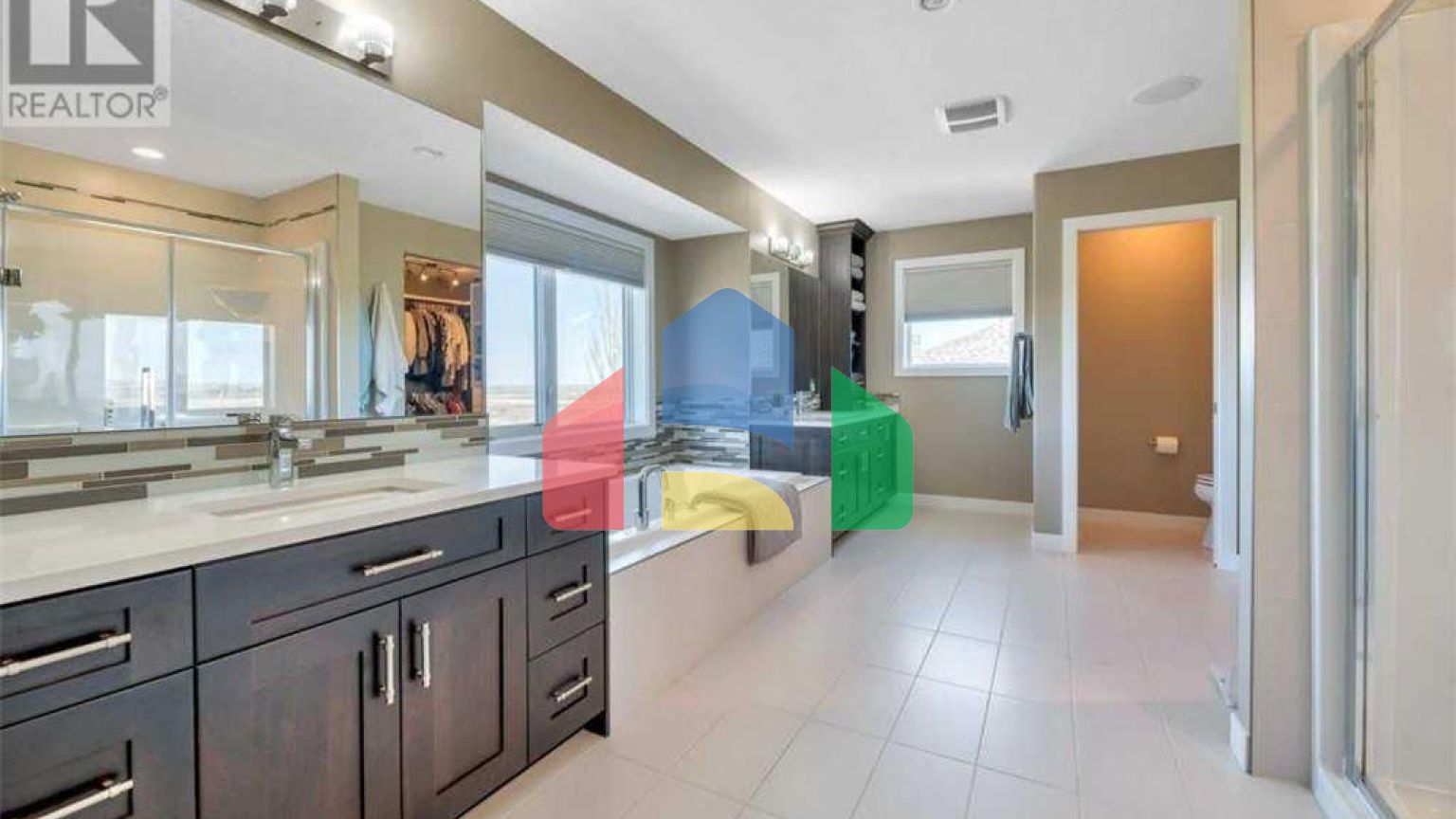 Residential - Single Family Home - Strathmore, Canada - Canada