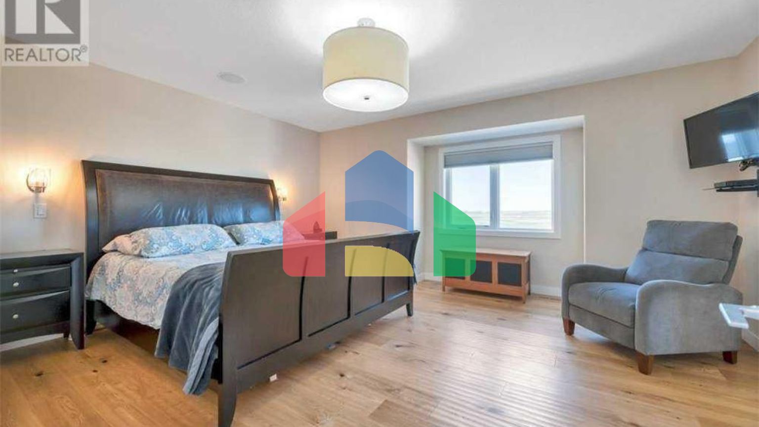 Residential - Single Family Home - Strathmore, Canada - Canada