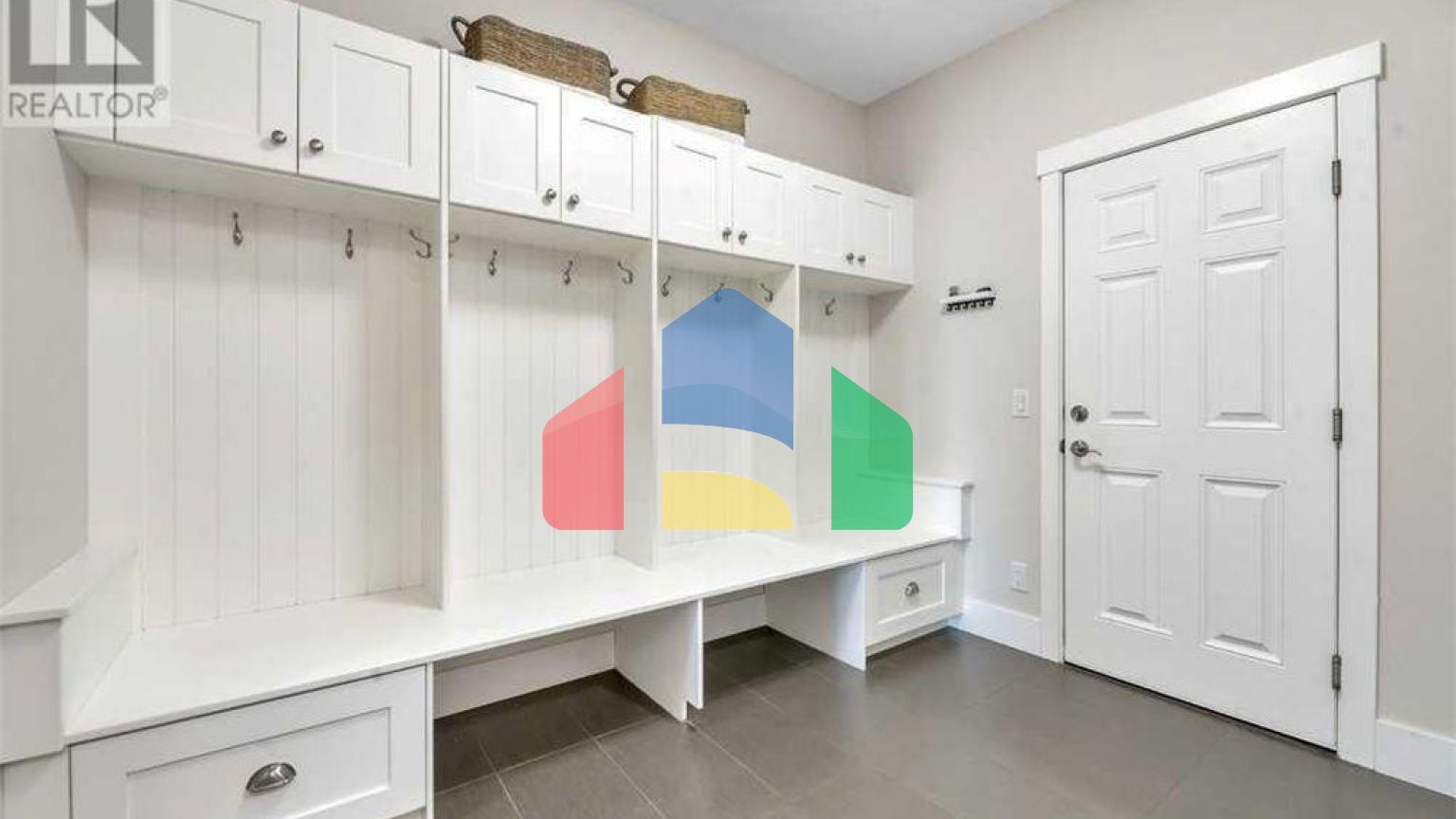 Residential - Single Family Home - Strathmore, Canada - Canada