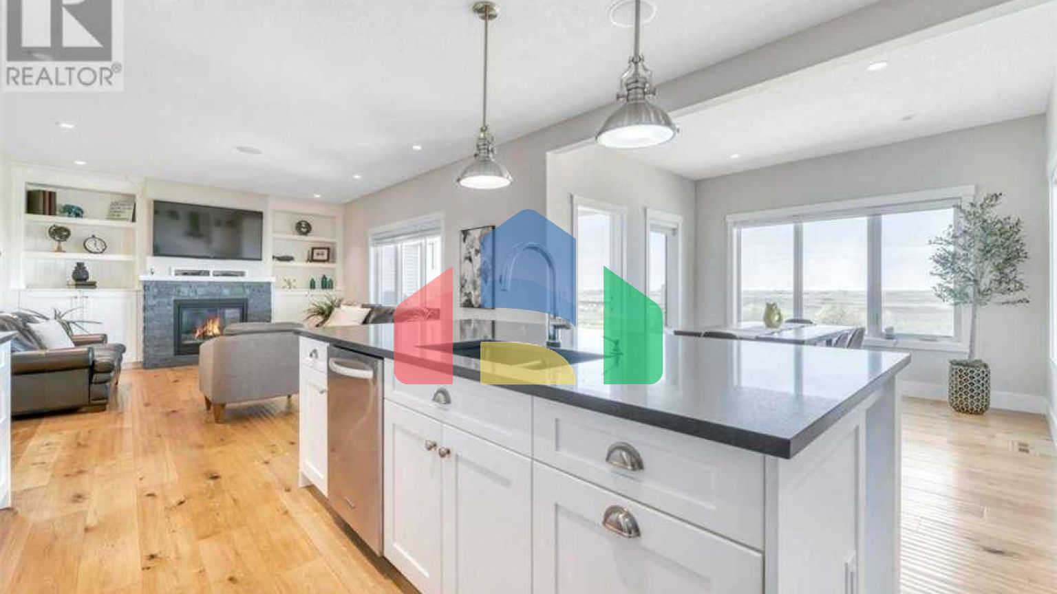 Residential - Single Family Home - Strathmore, Canada - Canada