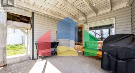 Residential - Single Family Home - Strathmore, Canada - Canada