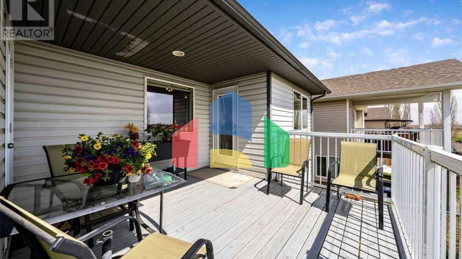 Residential - Single Family Home - Strathmore, Canada - Canada