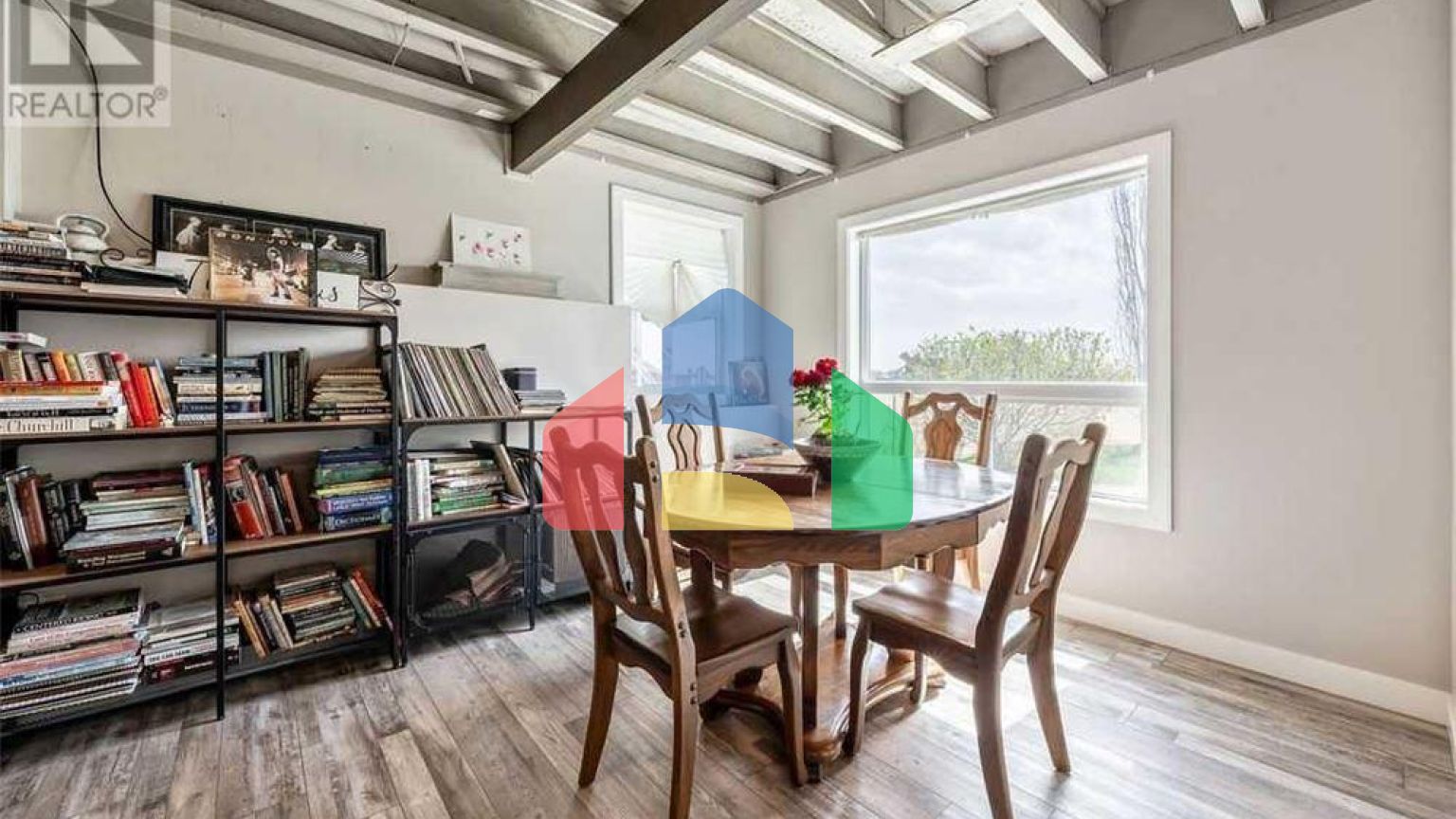 Residential - Single Family Home - Strathmore, Canada - Canada