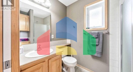 Residential - Single Family Home - Strathmore, Canada - Canada
