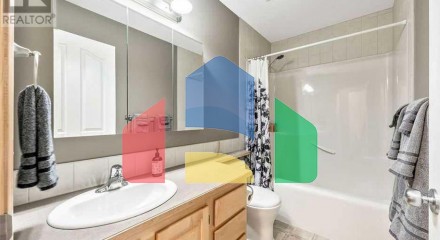 Residential - Single Family Home - Strathmore, Canada - Canada