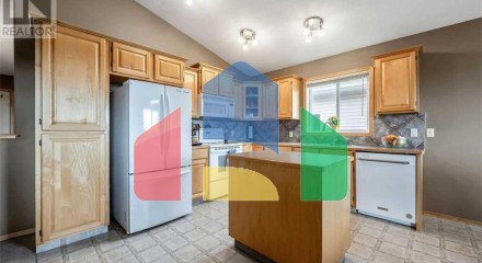 Residential - Single Family Home - Strathmore, Canada - Canada