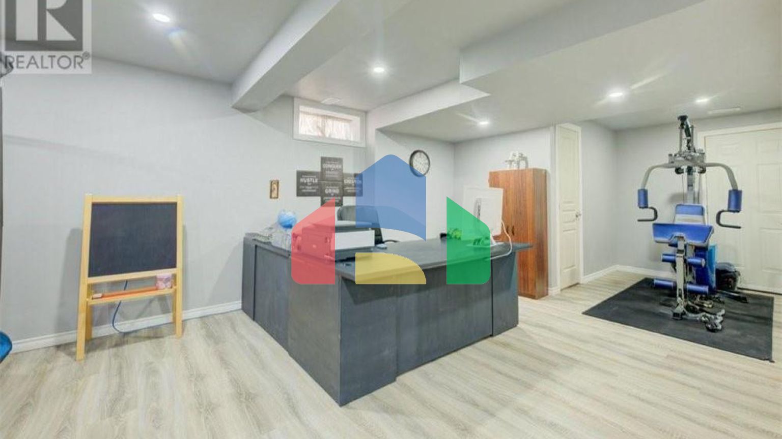 Residential - Single Family Home - Norwich, Canada - Canada