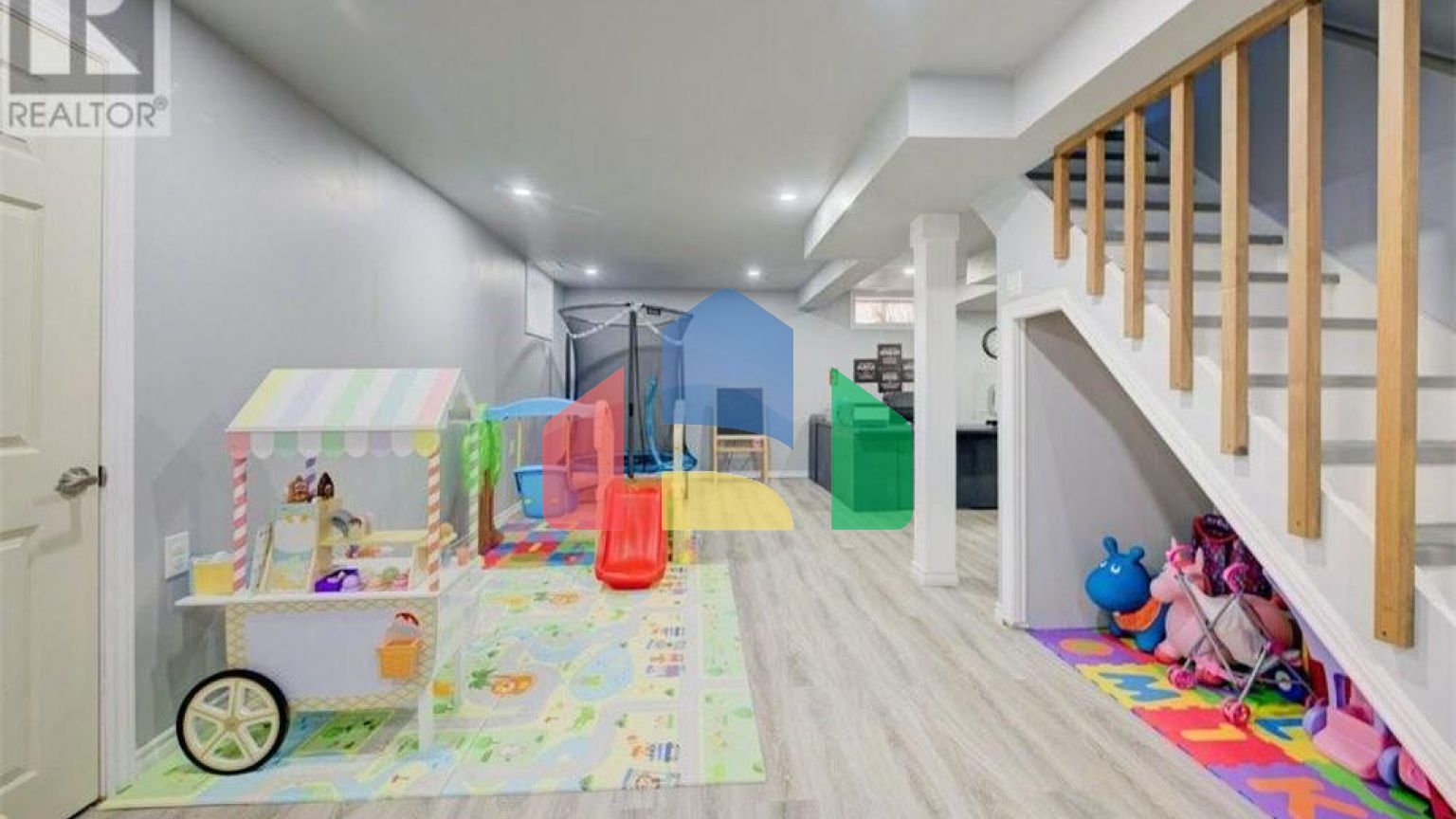 Residential - Single Family Home - Norwich, Canada - Canada