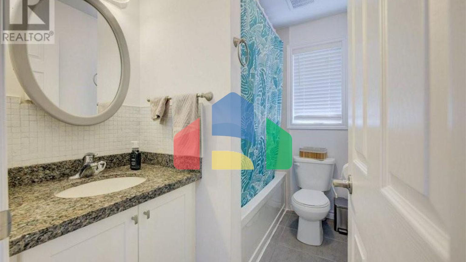 Residential - Single Family Home - Norwich, Canada - Canada