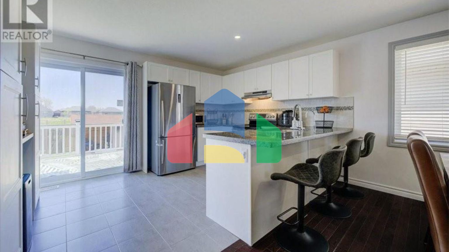 Residential - Single Family Home - Norwich, Canada - Canada