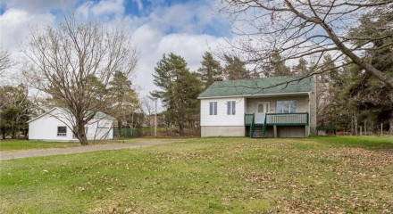 Residential - Bungalow - L'Islet, Canada - Canada