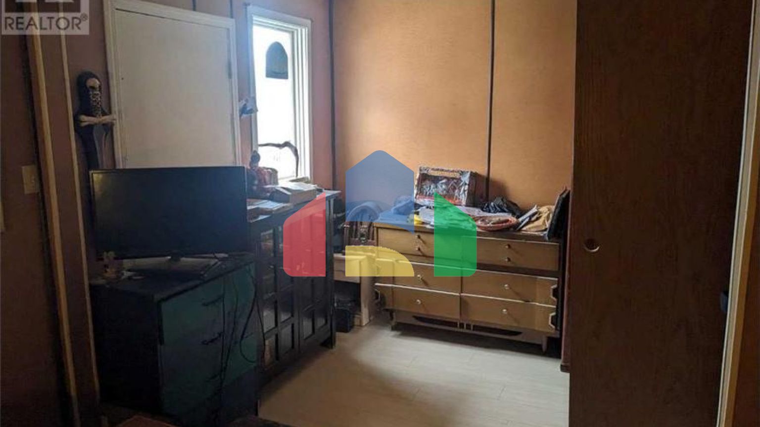 Residential - Single Family Home - Rosemary, Canada - Canada