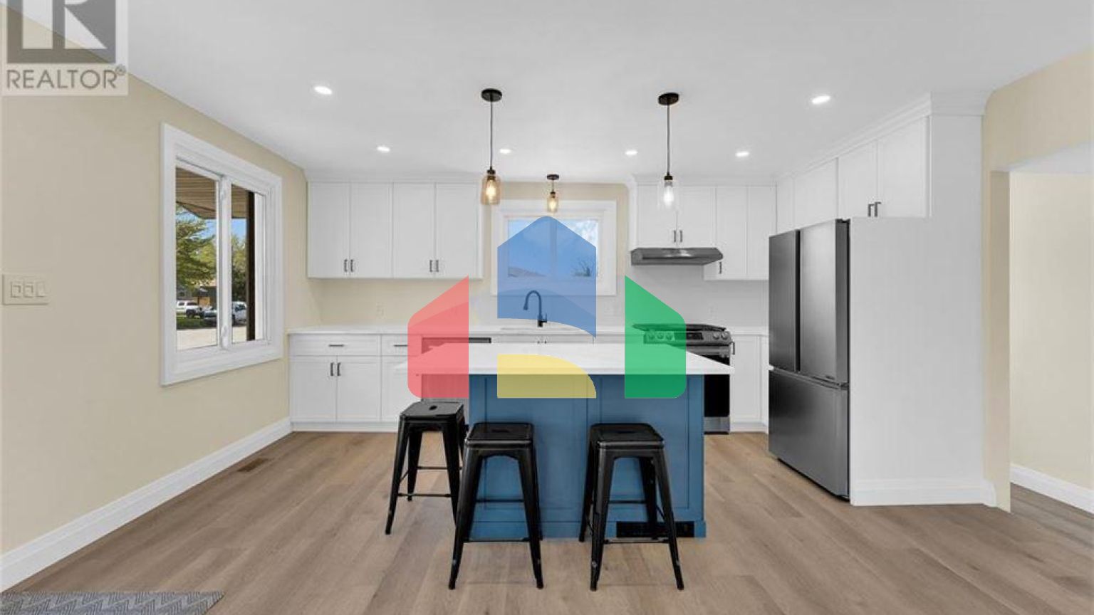 Residential - Single Family Home - Tilbury, Canada - Canada