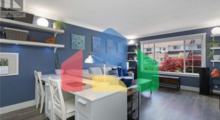 Residential - Townhouse - Comox, Canada - Canada