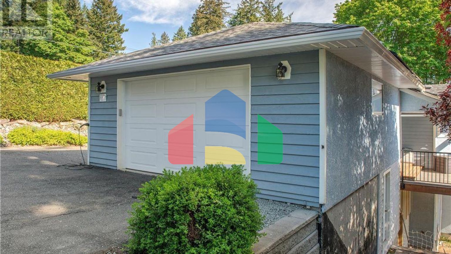 Residential - Single Family Home - Comox, Canada - Canada